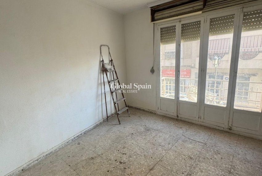 Venta - APARTAMENTO -
GUARDAMAR DEL SEGURA