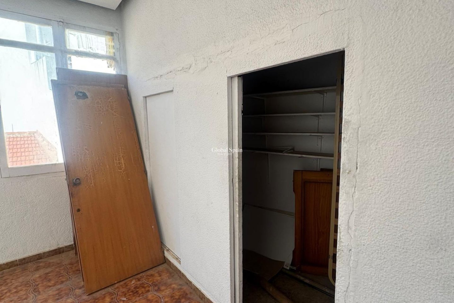 Venta - APARTAMENTO -
GUARDAMAR DEL SEGURA