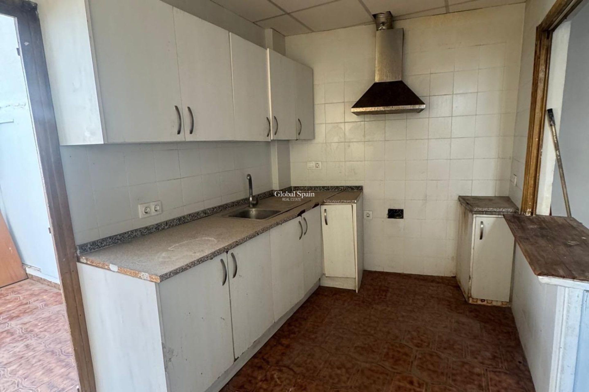Venta - APARTAMENTO -
GUARDAMAR DEL SEGURA