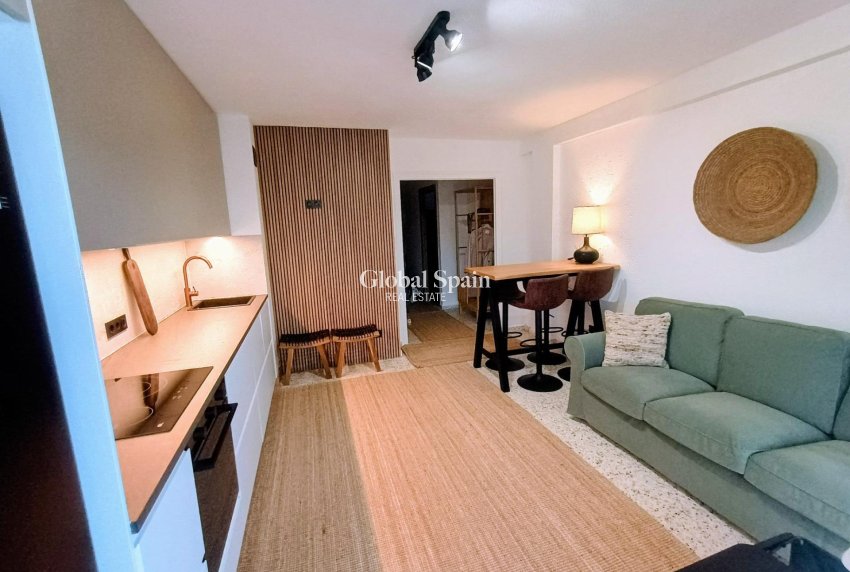Venta - APARTAMENTO -
GUARDAMAR DEL SEGURA