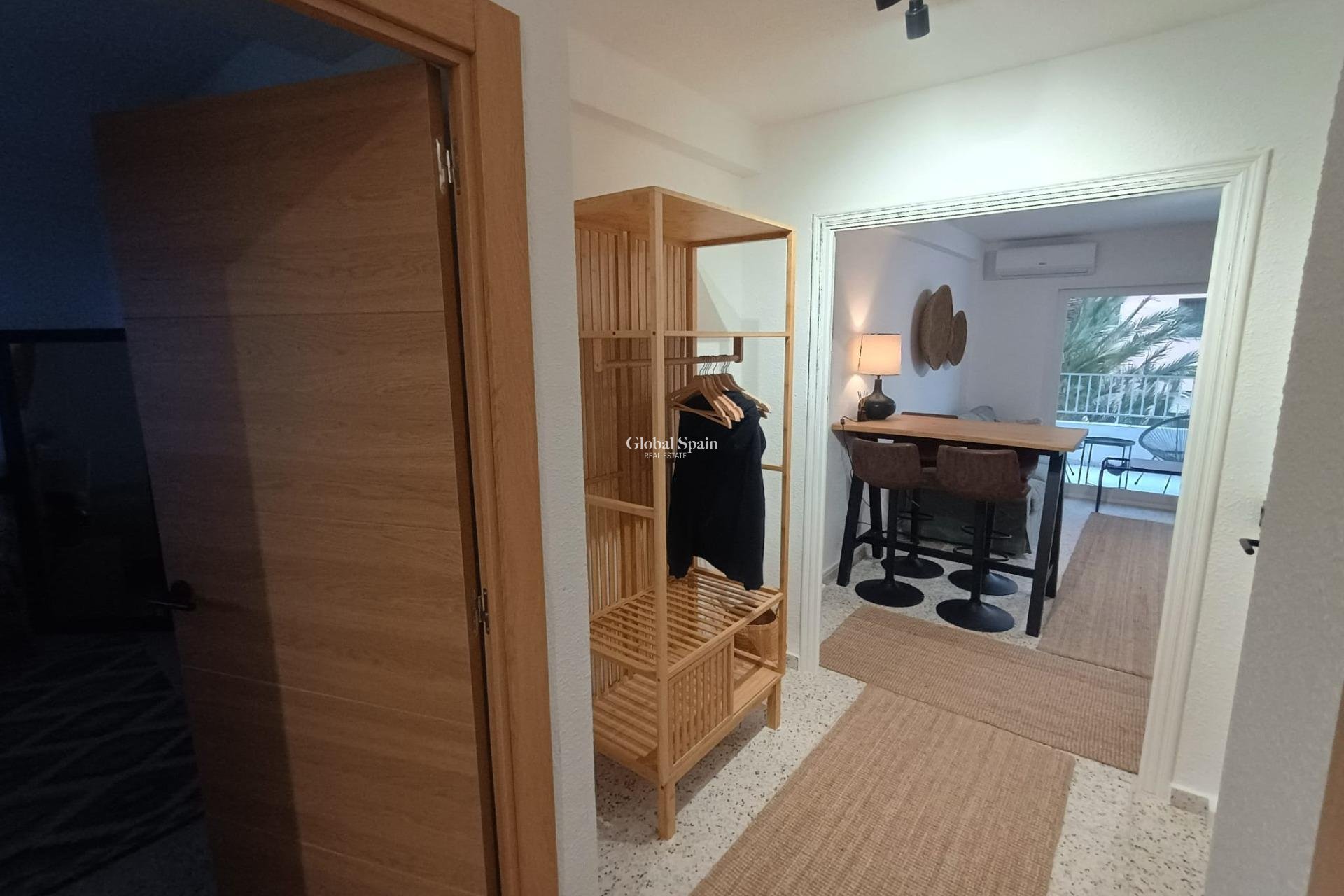 Venta - APARTAMENTO -
GUARDAMAR DEL SEGURA
