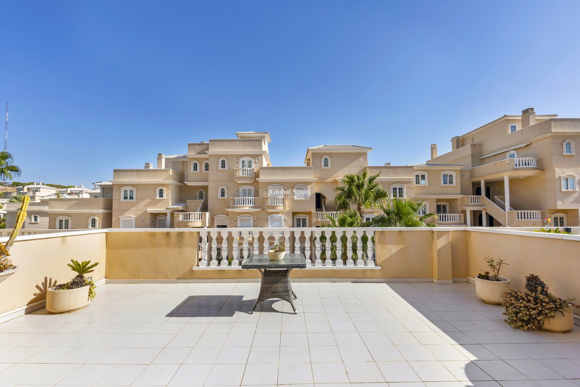 Venta - APARTAMENTO -
GUARDAMAR DEL SEGURA