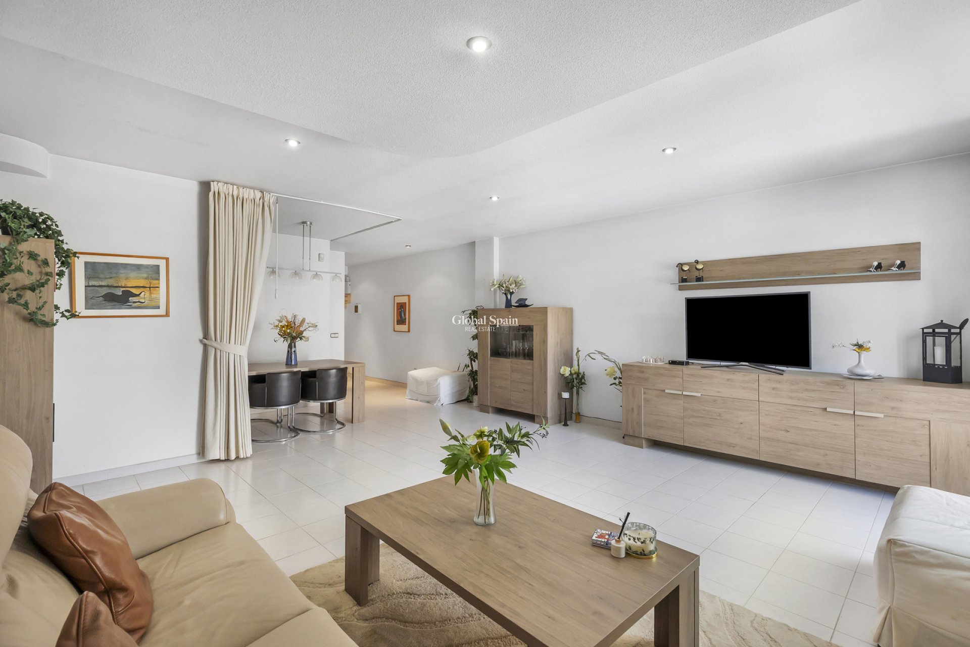 Venta - APARTAMENTO -
GUARDAMAR DEL SEGURA