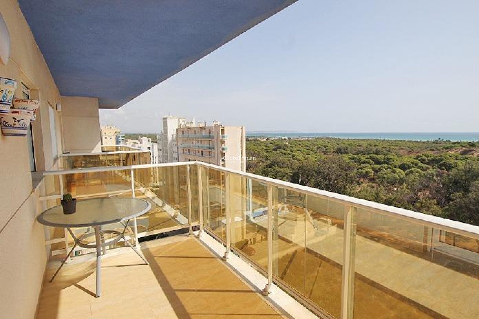Venta - APARTAMENTO -
GUARDAMAR DEL SEGURA