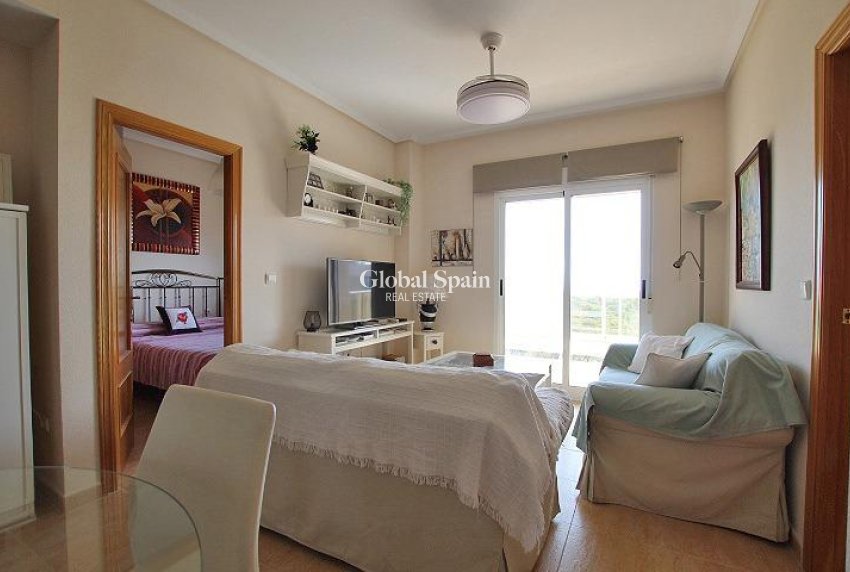 Venta - APARTAMENTO -
GUARDAMAR DEL SEGURA