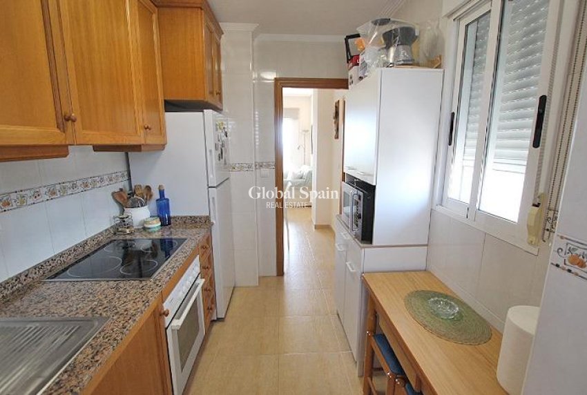 Venta - APARTAMENTO -
GUARDAMAR DEL SEGURA