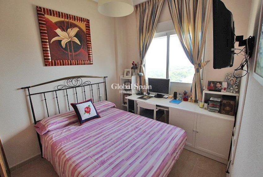 Venta - APARTAMENTO -
GUARDAMAR DEL SEGURA
