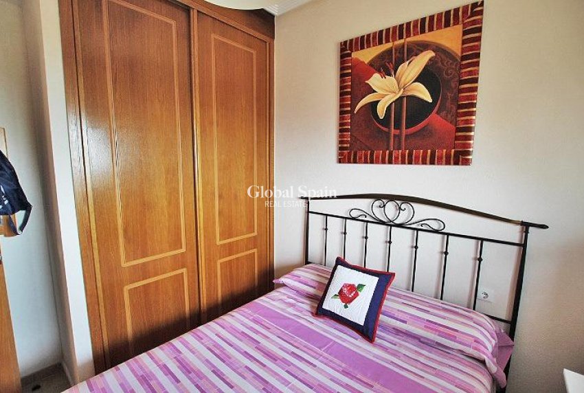 Venta - APARTAMENTO -
GUARDAMAR DEL SEGURA
