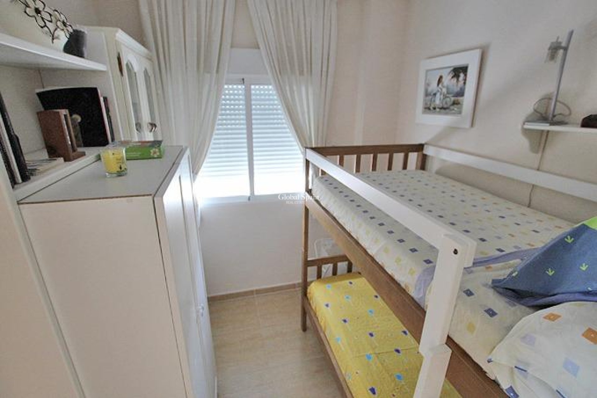 Venta - APARTAMENTO -
GUARDAMAR DEL SEGURA