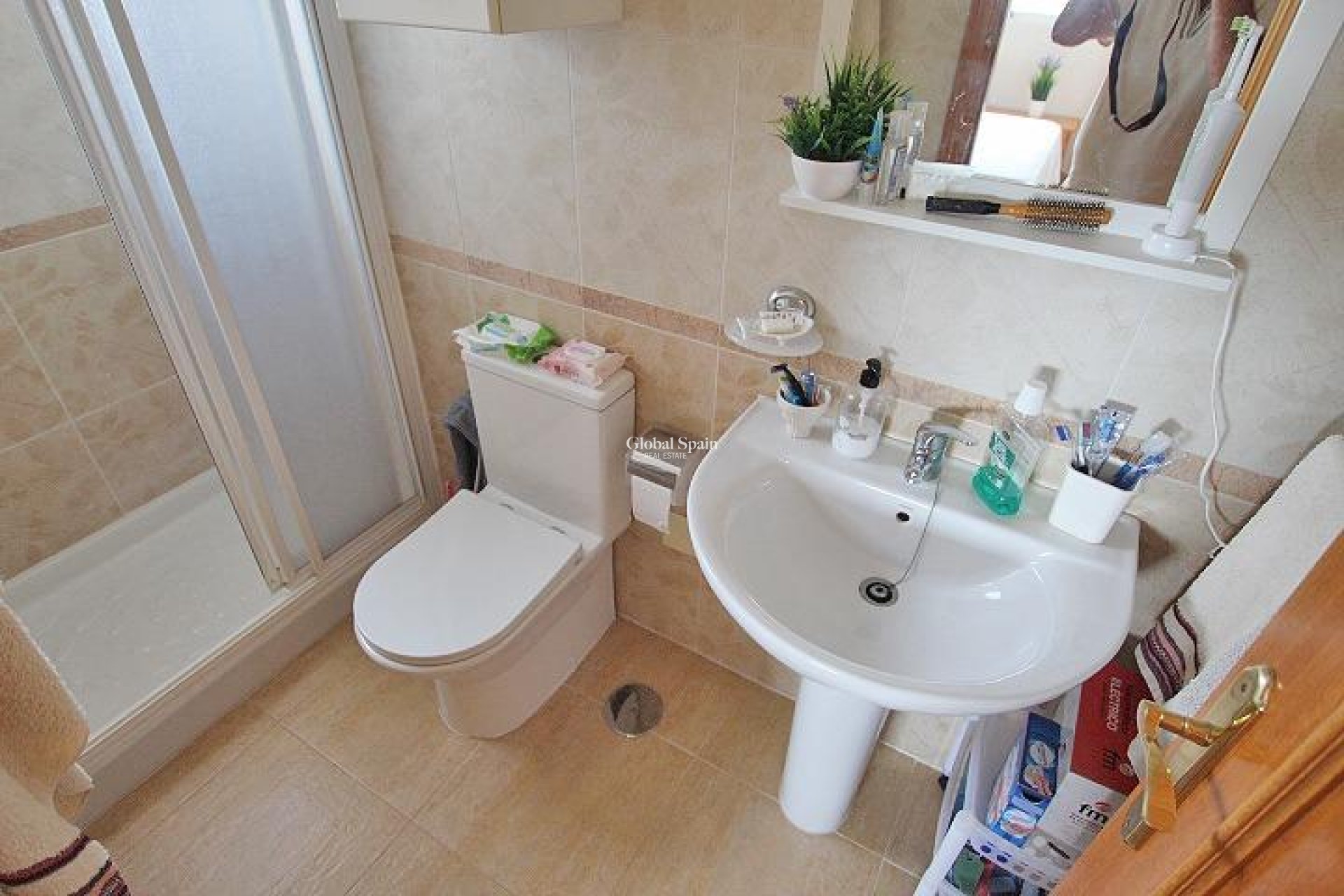 Venta - APARTAMENTO -
GUARDAMAR DEL SEGURA
