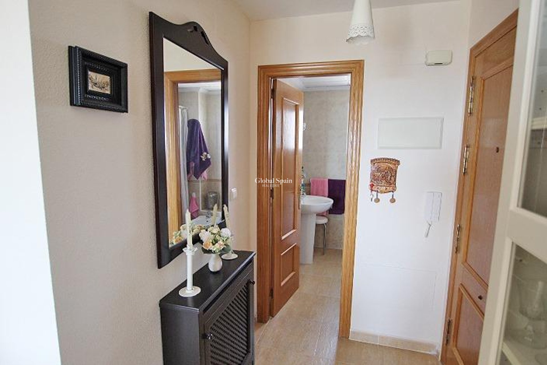 Venta - APARTAMENTO -
GUARDAMAR DEL SEGURA