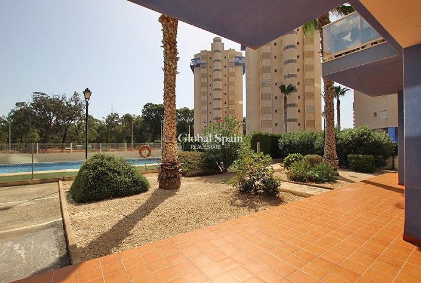 Venta - APARTAMENTO -
GUARDAMAR DEL SEGURA