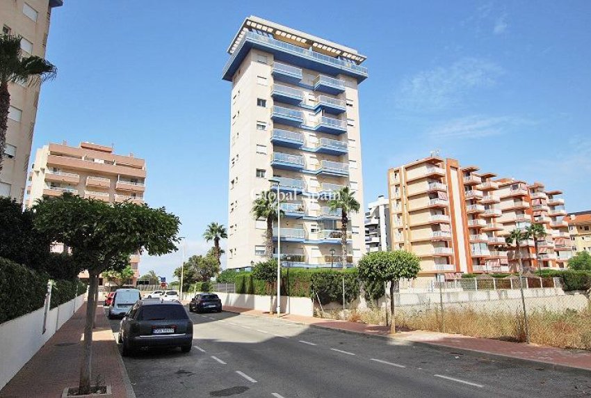 Venta - APARTAMENTO -
GUARDAMAR DEL SEGURA