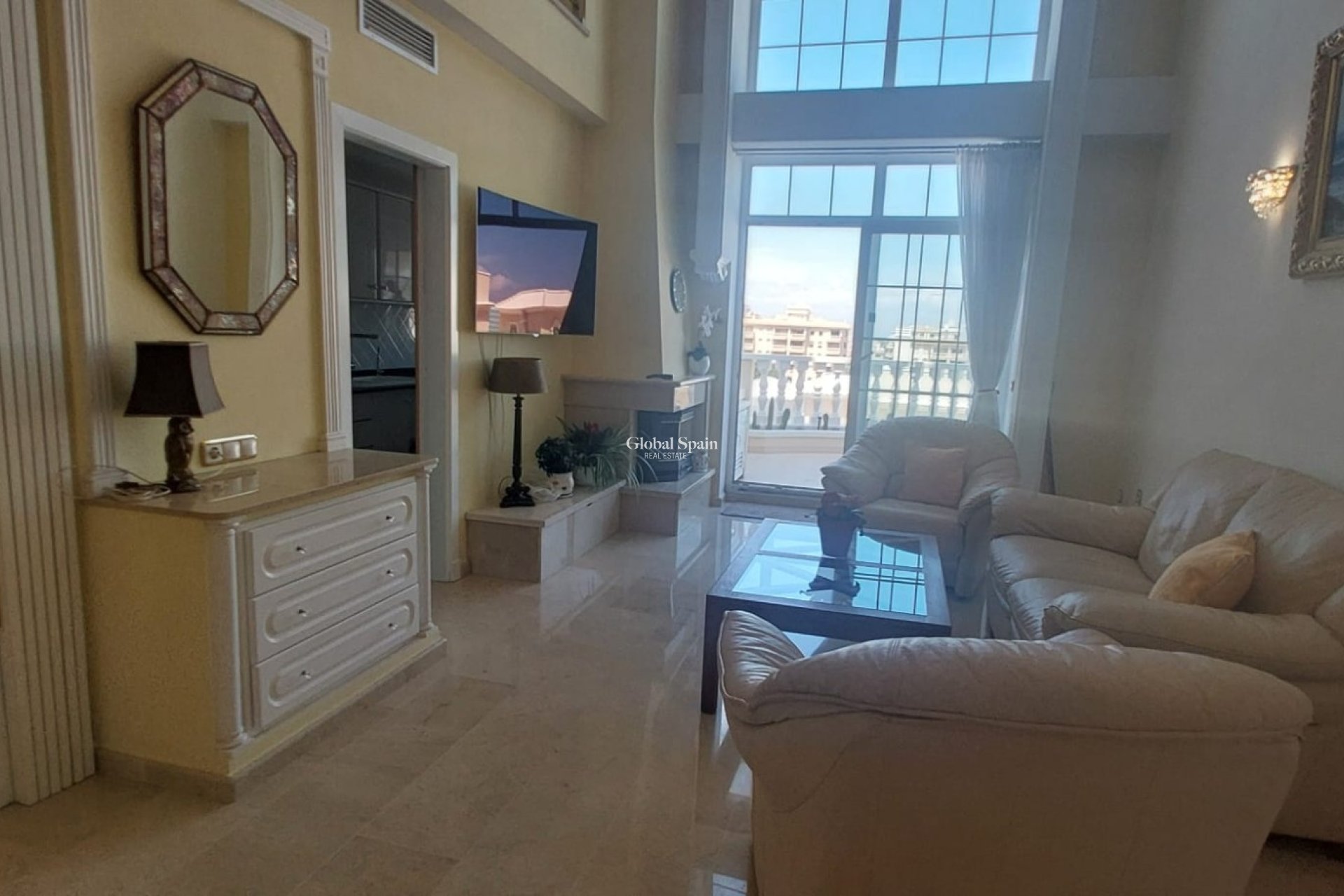 Venta - APARTAMENTO -
GUARDAMAR DEL SEGURA