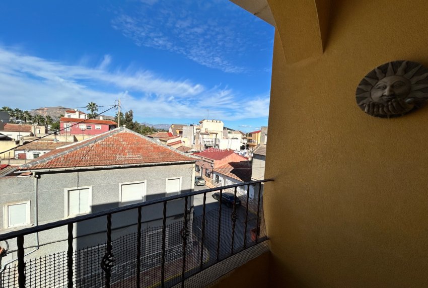 Venta - Apartamento -
Jacarilla - pueblo