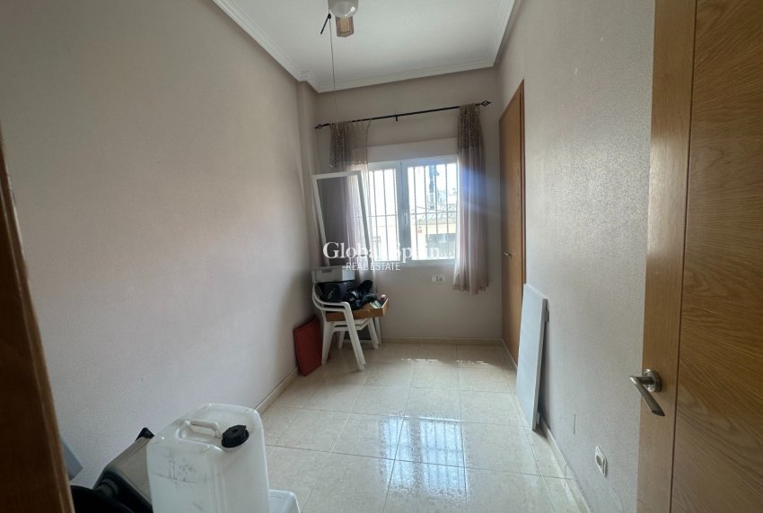 Venta - Apartamento -
Jacarilla