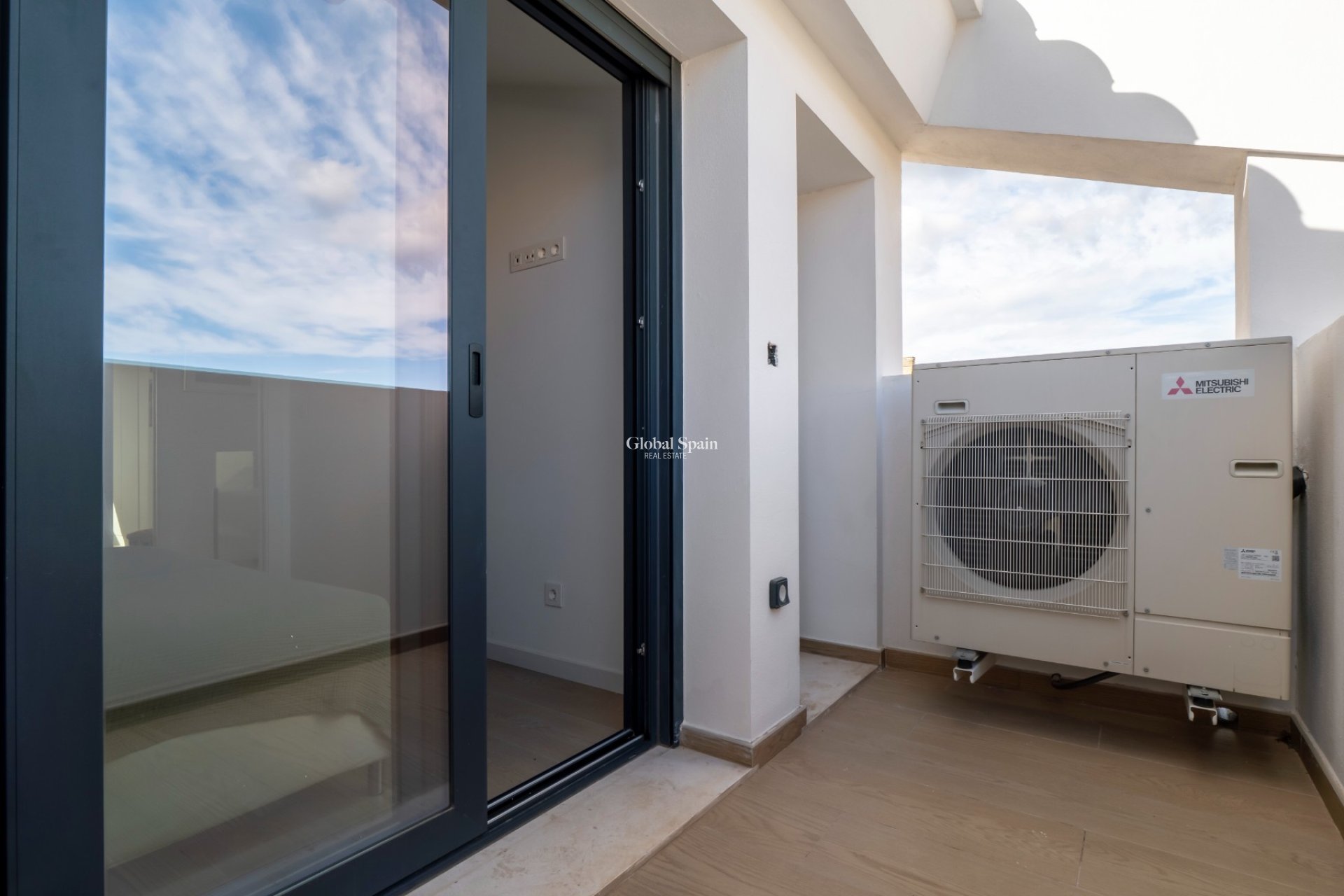 Venta - APARTAMENTO -
JÁVEA - El Arenal