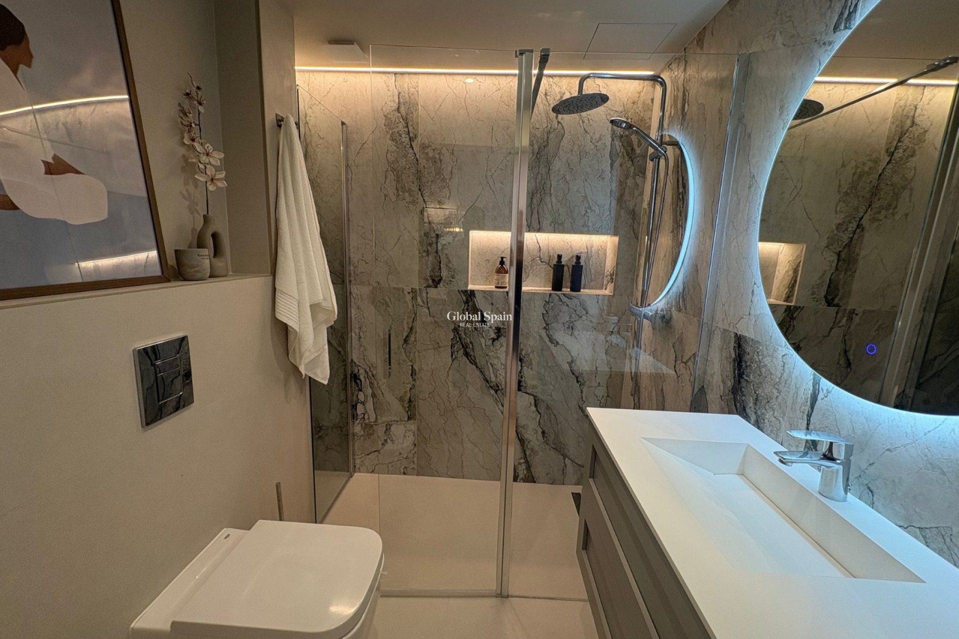Venta - APARTAMENTO -
L'ALBIR - center