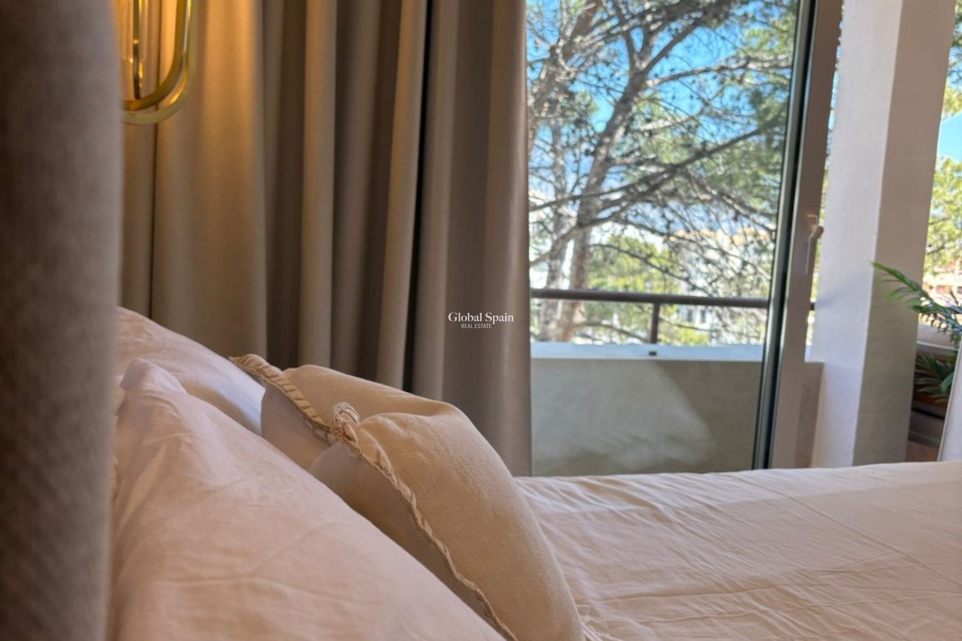 Venta - APARTAMENTO -
L'ALBIR - center