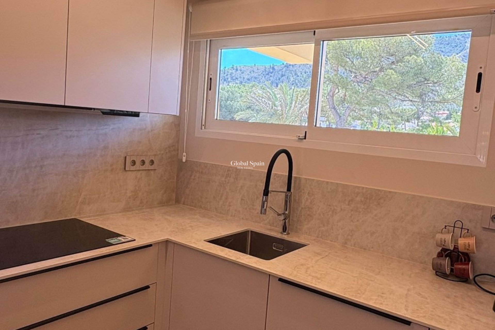 Venta - APARTAMENTO -
L'ALBIR - center