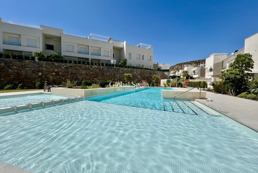 Venta - APARTAMENTO -
LA FINCA GOLF - Inland