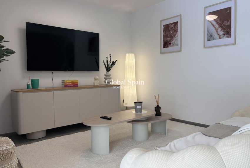 Venta - APARTAMENTO -
LA FINCA GOLF - Inland
