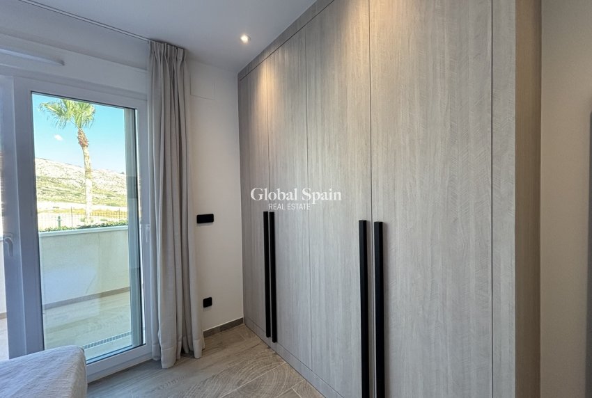 Venta - APARTAMENTO -
LA FINCA GOLF - Inland