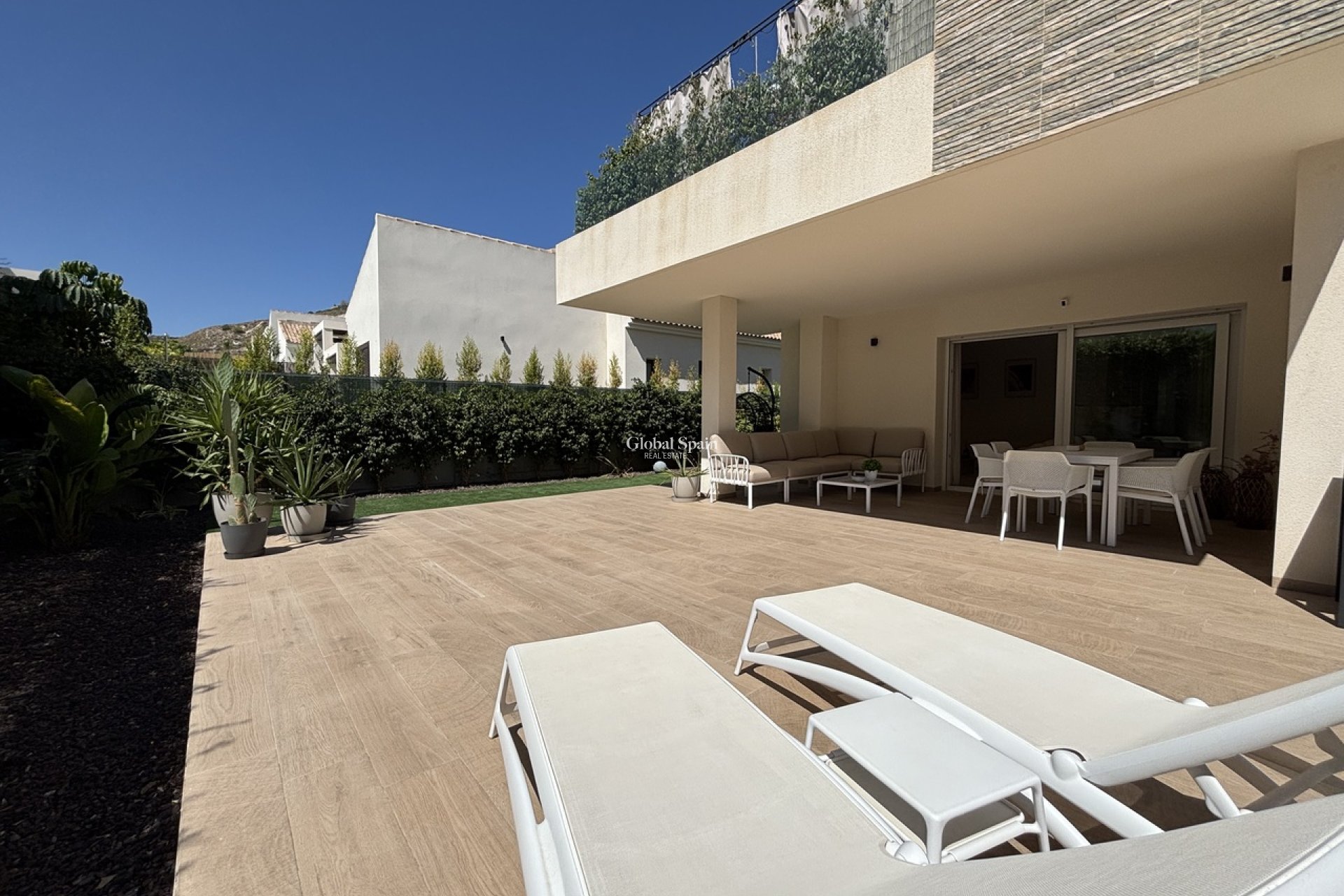 Venta - APARTAMENTO -
LA FINCA GOLF - Inland