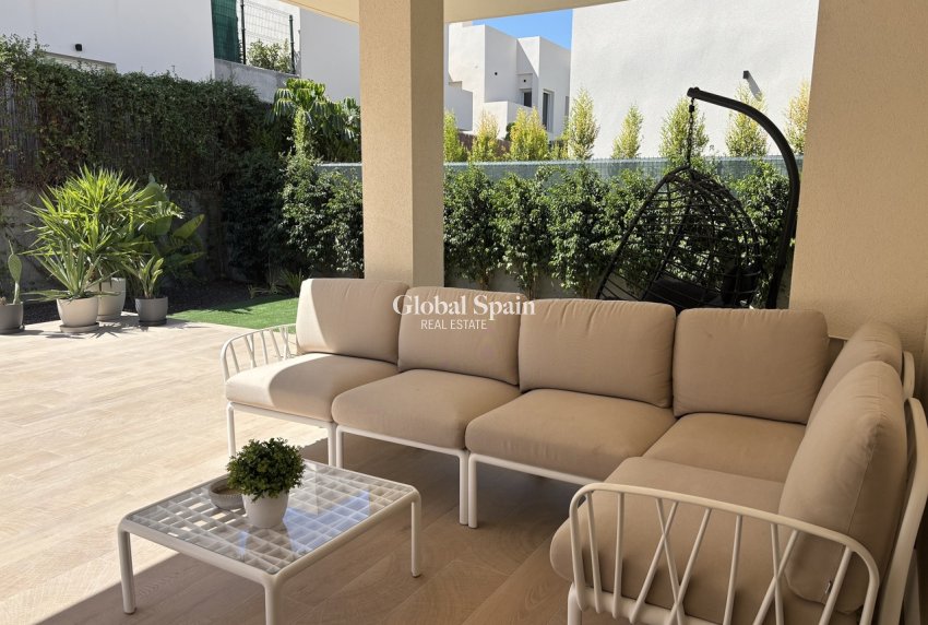 Venta - APARTAMENTO -
LA FINCA GOLF - Inland