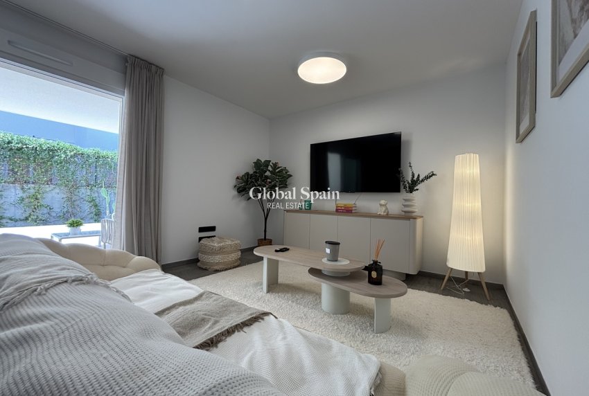 Venta - APARTAMENTO -
LA FINCA GOLF - Inland