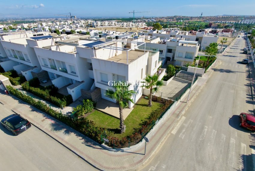 Venta - APARTAMENTO -
LA FINCA GOLF - La Finca Golf