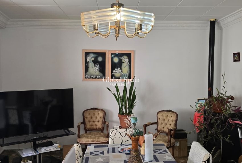 Venta - APARTAMENTO -
LA FONT D'EN CARRÒS - Centro