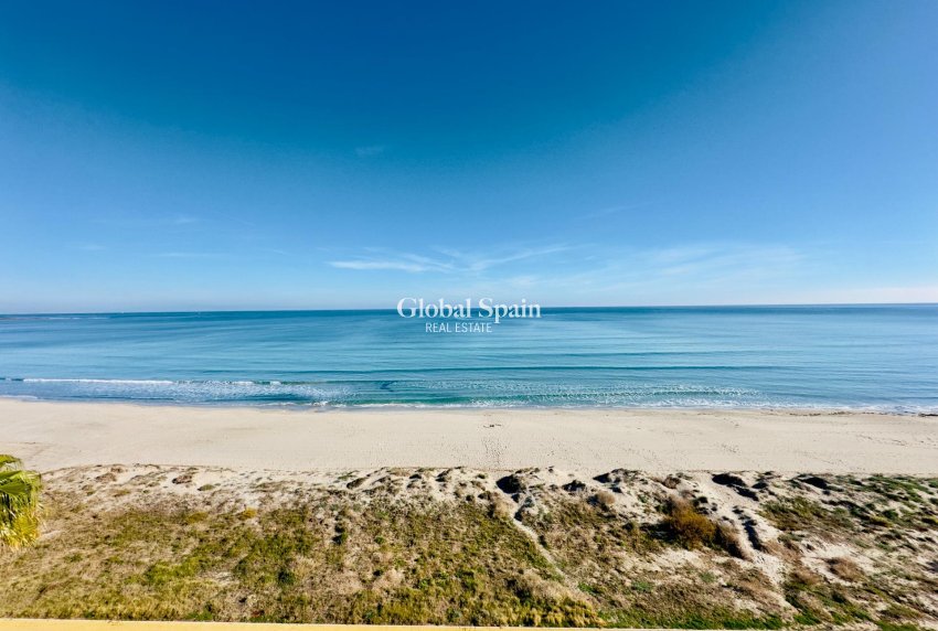 Venta - APARTAMENTO -
LA MANGA DEL MAR MENOR - Playa del Esparto-Veneziola