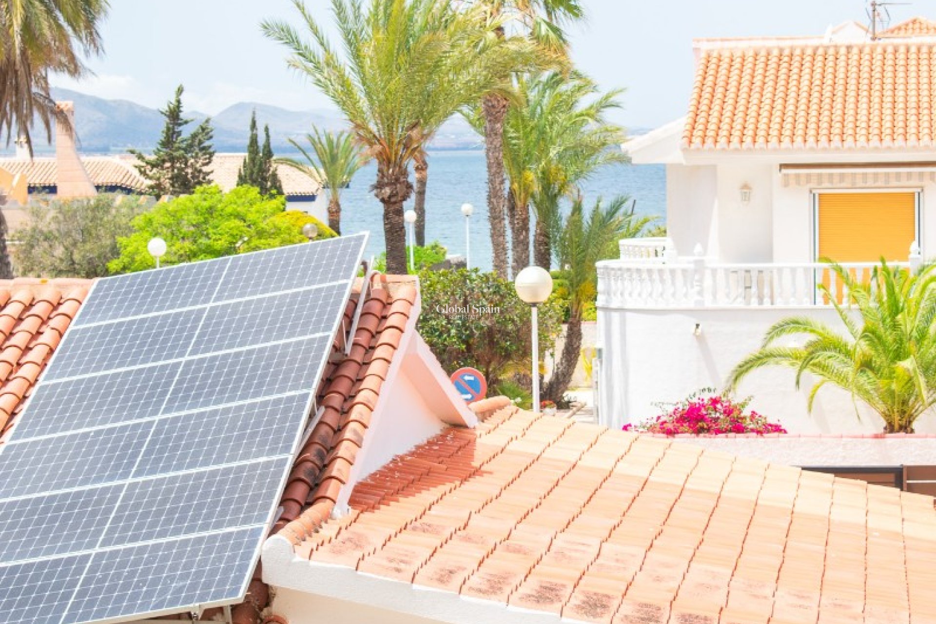 Venta - APARTAMENTO -
LA MANGA DEL MAR MENOR