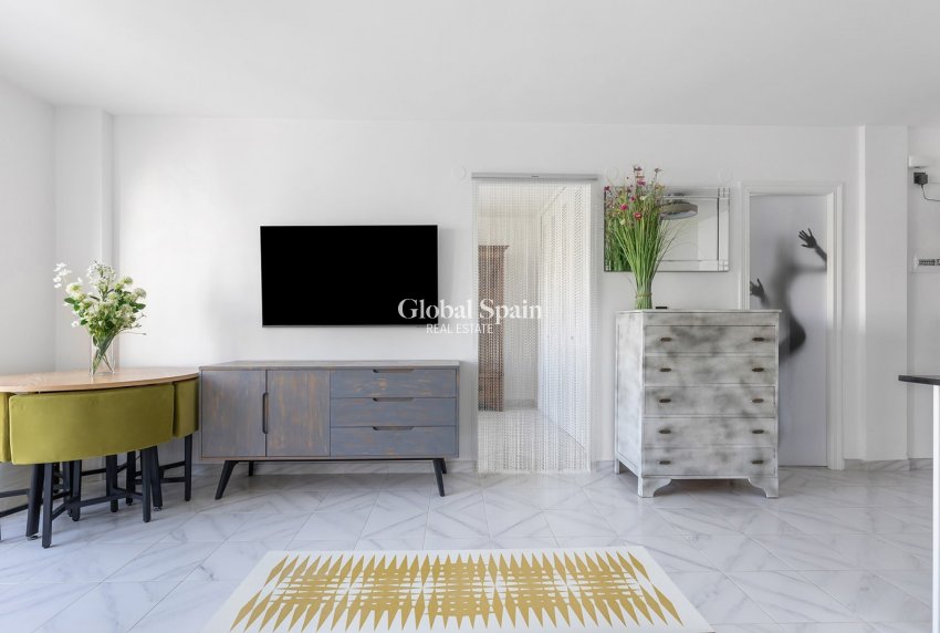 Venta - APARTAMENTO -
LA MATA - Costa Blanca