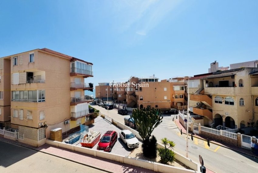 Venta - APARTAMENTO -
LA MATA - Costa Blanca
