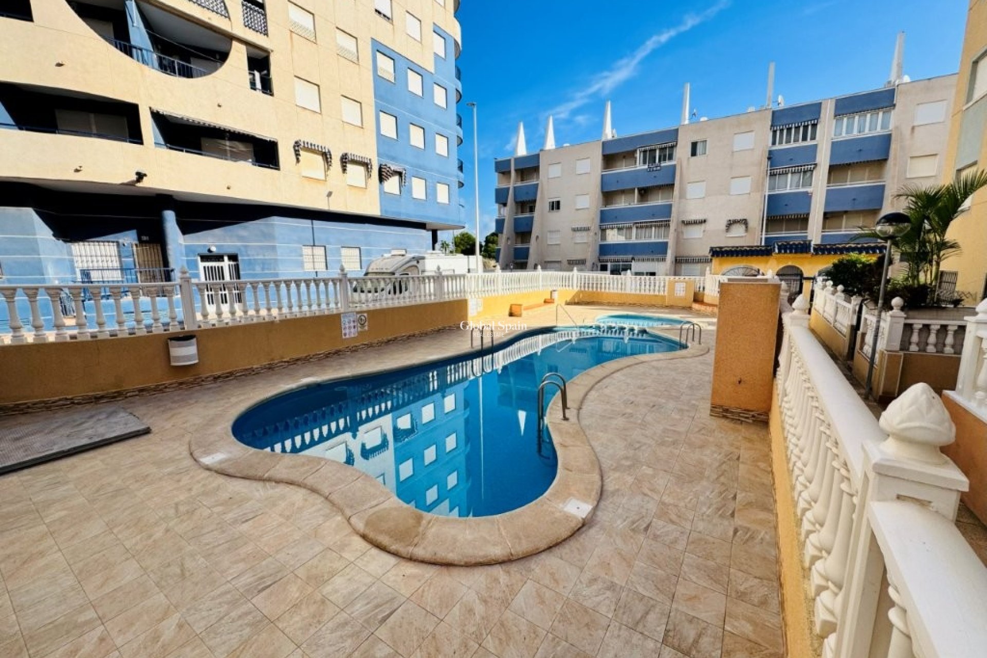 Venta - APARTAMENTO -
LA MATA - Costa Blanca