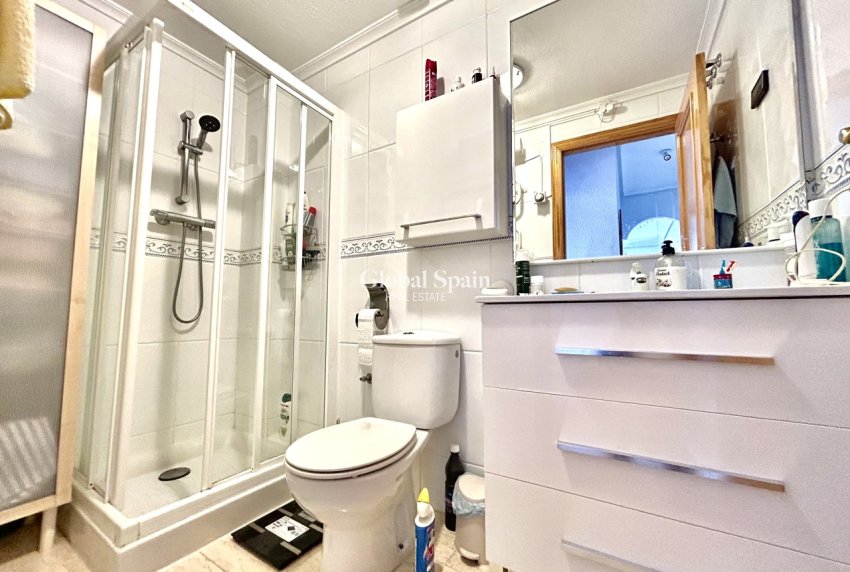 Venta - APARTAMENTO -
LA MATA - Costa Blanca