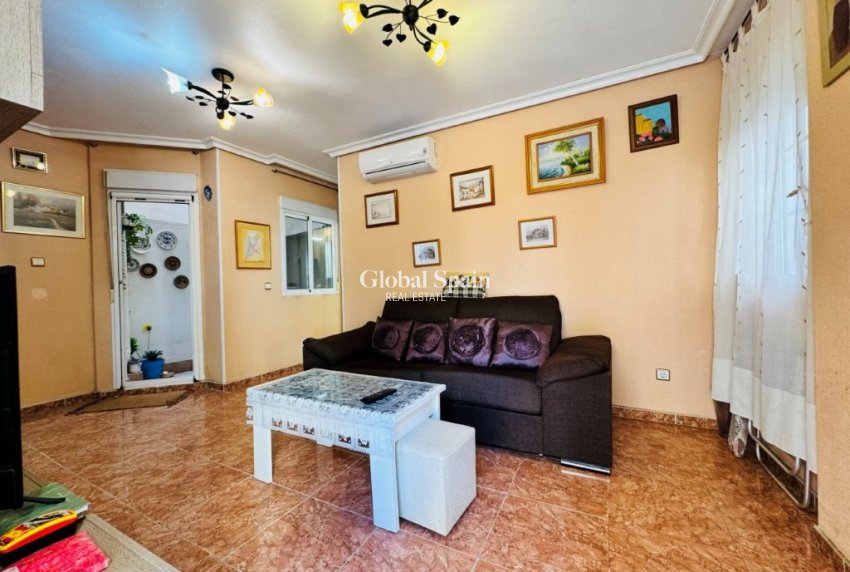 Venta - APARTAMENTO -
LA MATA - Costa Blanca