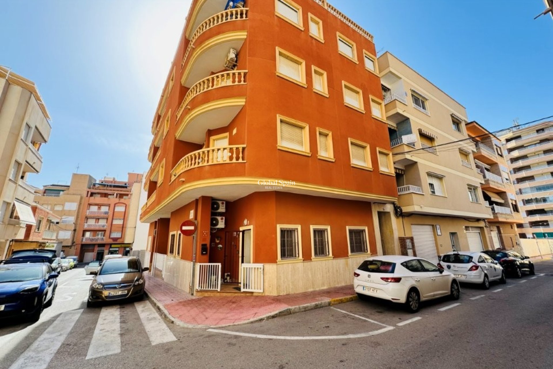 Venta - APARTAMENTO -
LA MATA - Costa Blanca