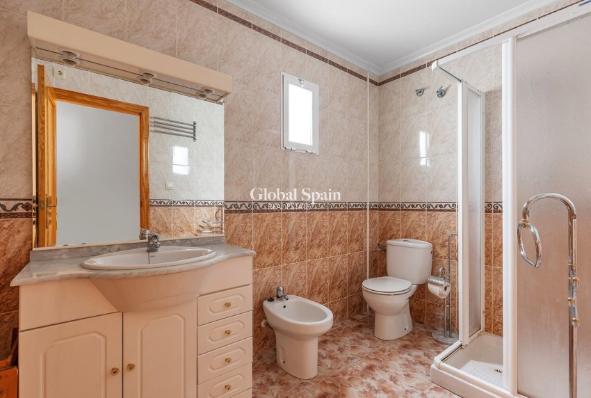 Venta - APARTAMENTO -
LA MATA - Costa Blanca