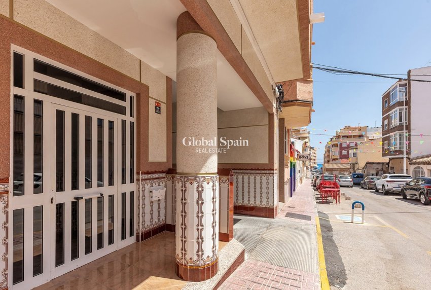 Venta - APARTAMENTO -
LA MATA - Costa Blanca