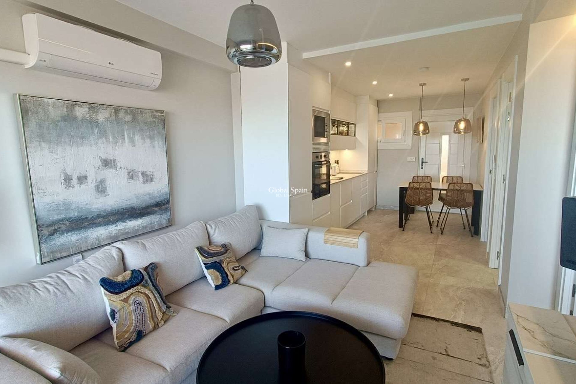 Venta - APARTAMENTO -
LA MATA