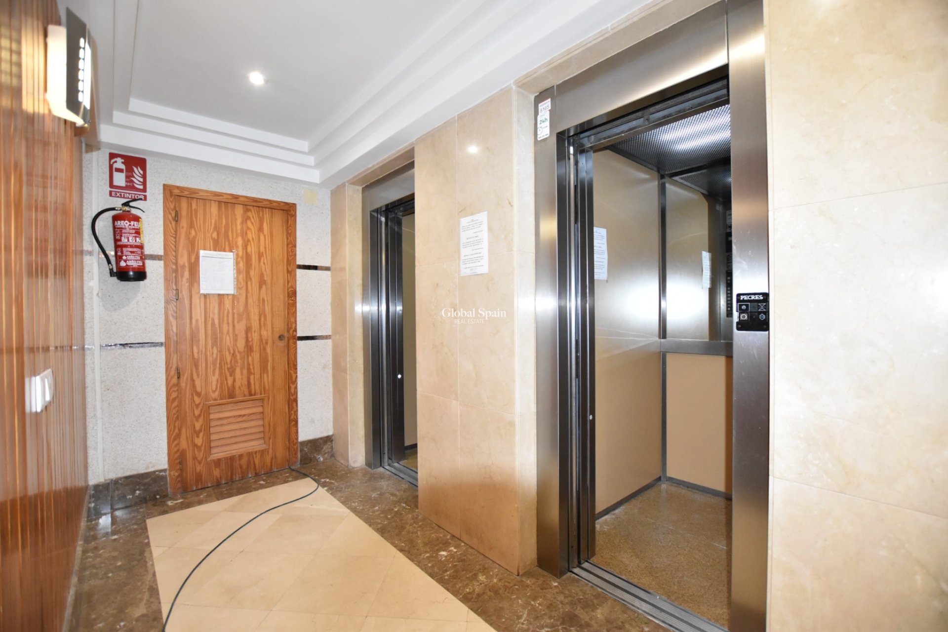 Venta - Apartamento -
LA MATA