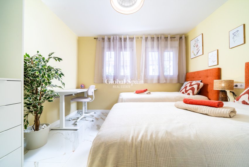 Venta - APARTAMENTO -
La Veleta - Costa Blanca