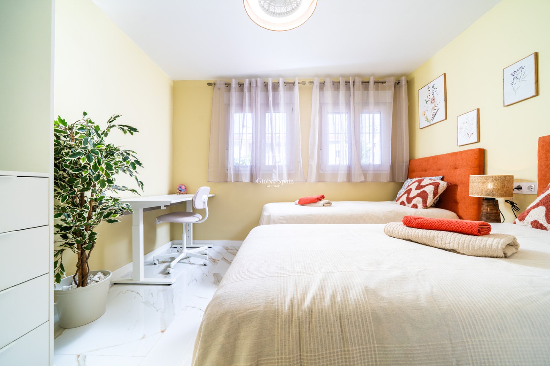 Venta - APARTAMENTO -
La Veleta - Costa Blanca