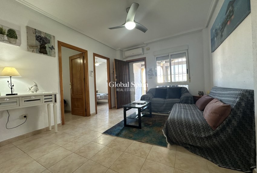 Venta - APARTAMENTO -
LA ZENIA - Costa Blanca