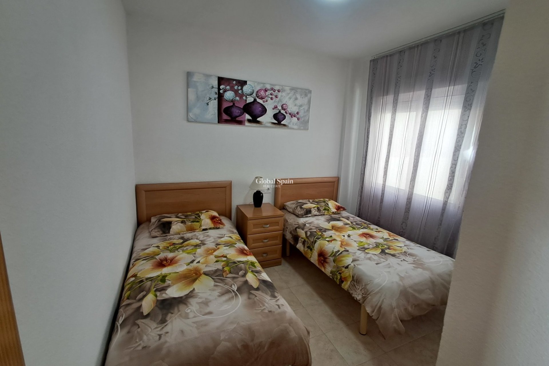 Venta - APARTAMENTO -
LA ZENIA - Costa Blanca