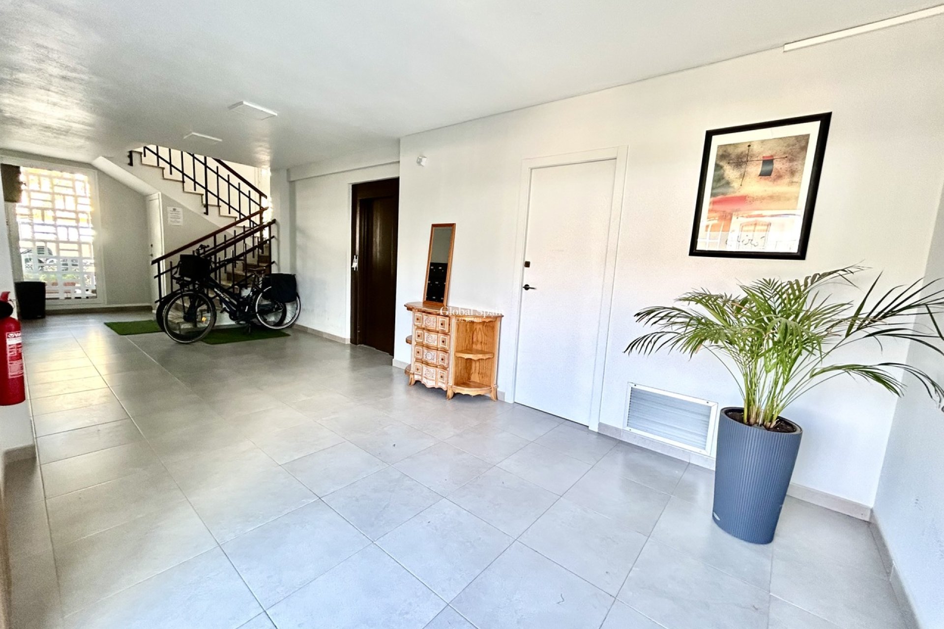 Venta - APARTAMENTO -
LA ZENIA - Costa Blanca