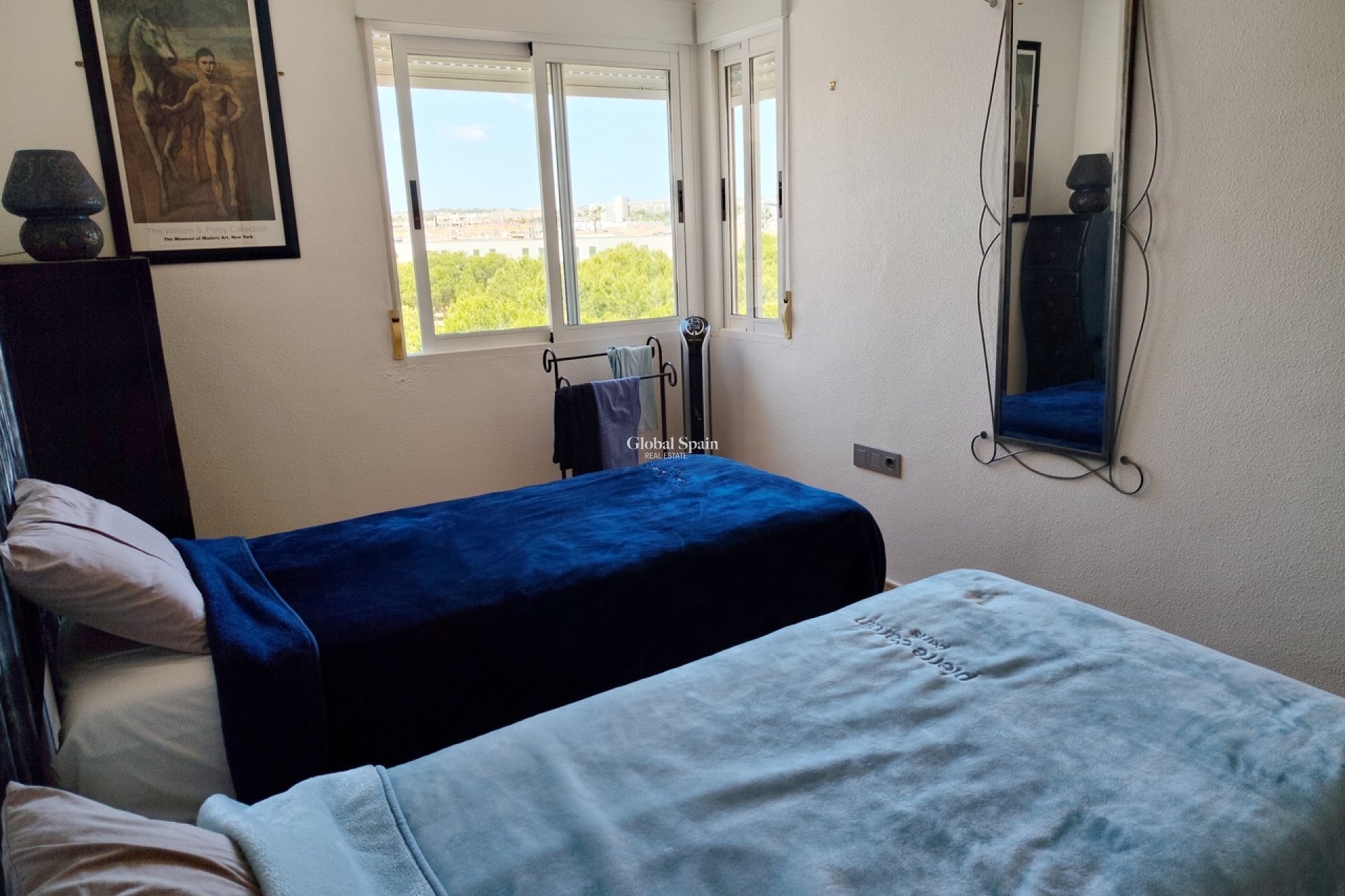 Venta - APARTAMENTO -
LA ZENIA - Costa Blanca